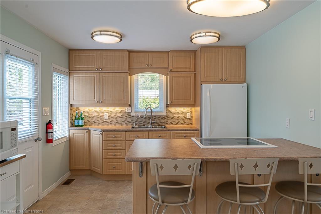 4 Toronto Ave Avenue Property Photo 7