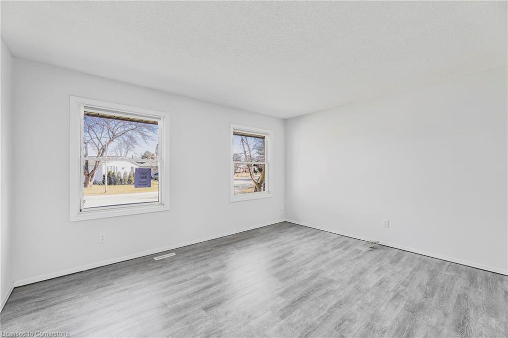 17 Maplestone Avenue Property Photo 6