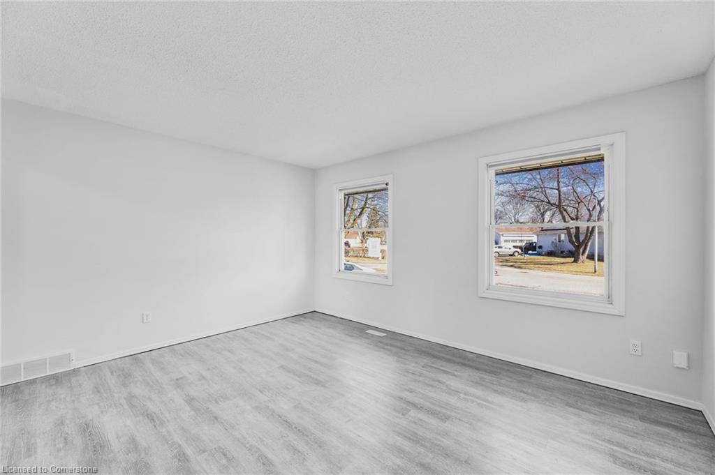 17 Maplestone Avenue Property Photo 7