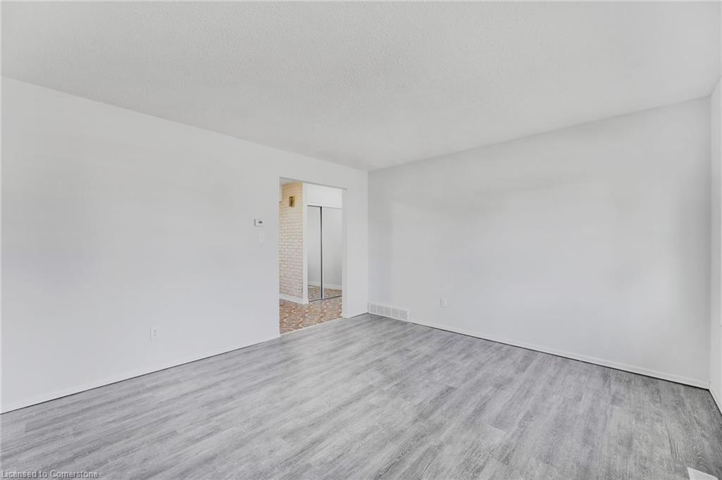 17 Maplestone Avenue Property Photo 8