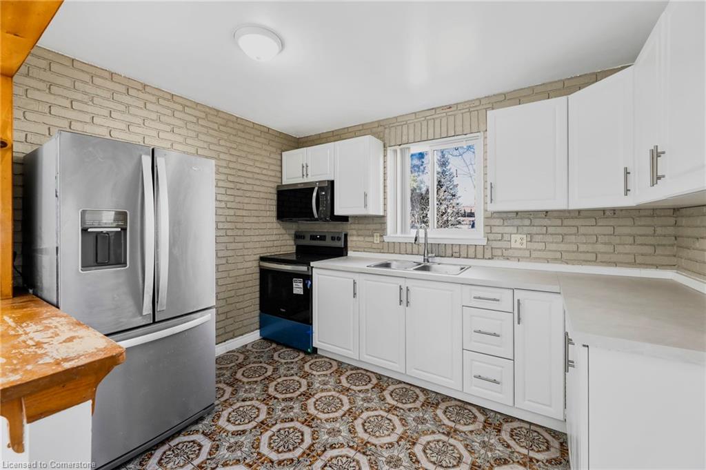 17 Maplestone Avenue Property Photo 13