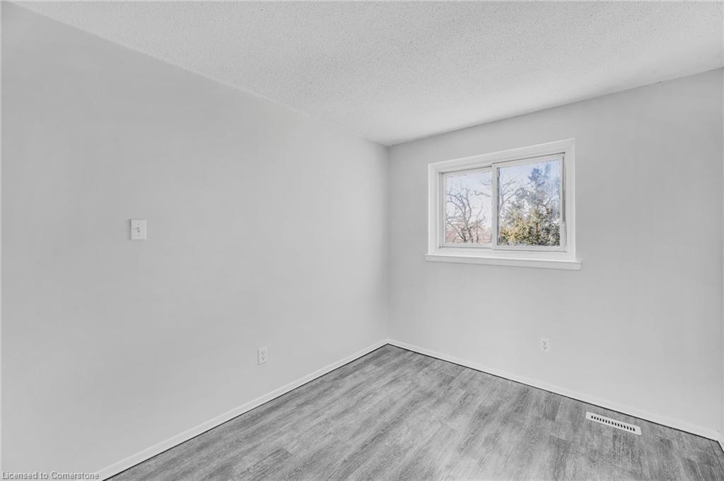 17 Maplestone Avenue Property Photo 25