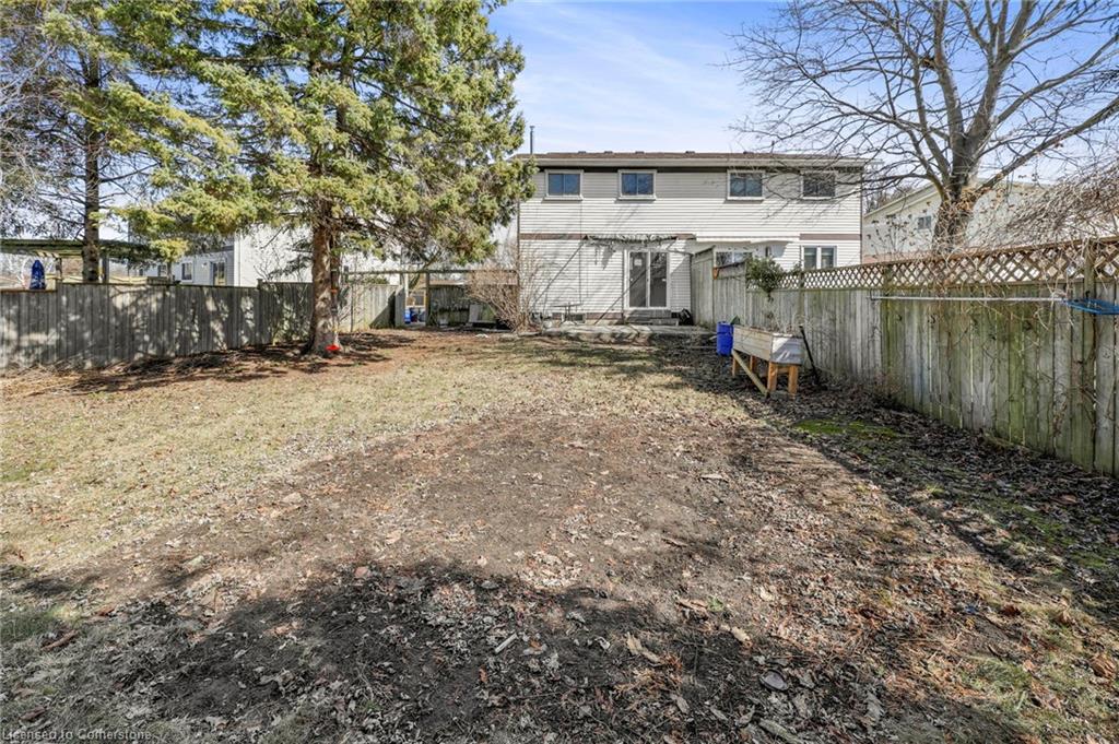 17 Maplestone Avenue Property Photo 33