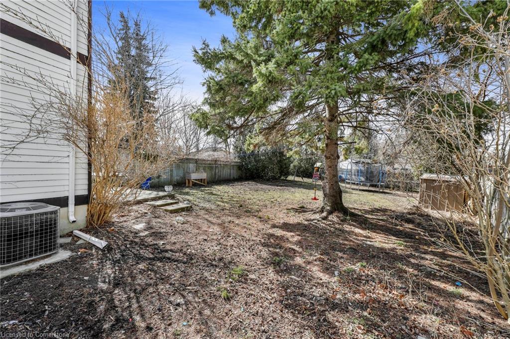 17 Maplestone Avenue Property Photo 35