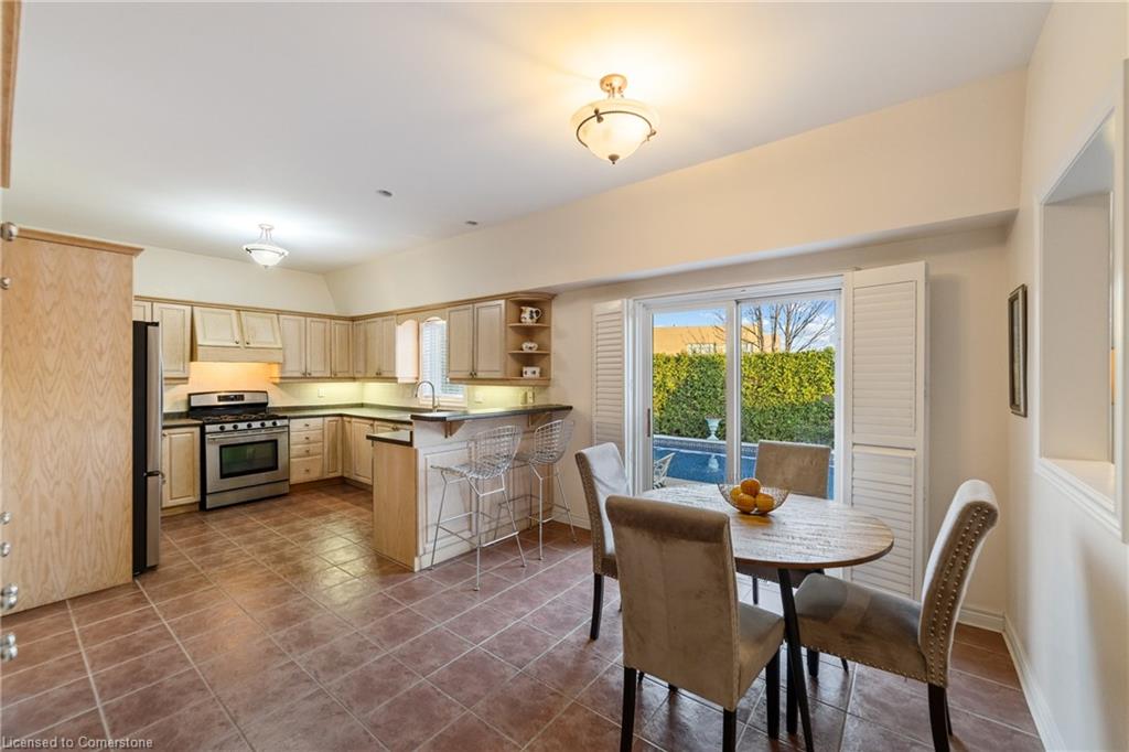 2108 Dalecroft Crescent Property Photo 13