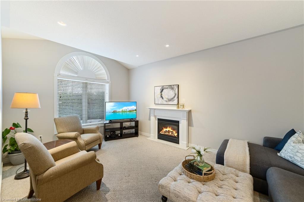 2108 Dalecroft Crescent Property Photo 14