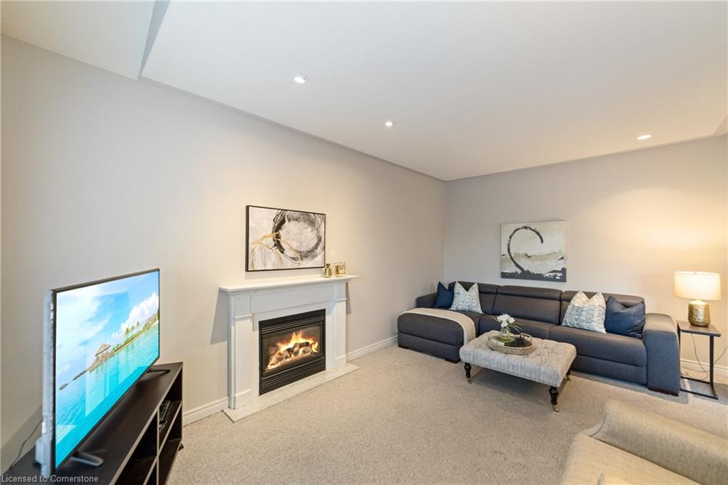 2108 Dalecroft Crescent Property Photo 15