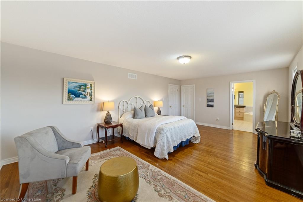 2108 Dalecroft Crescent Property Photo 23