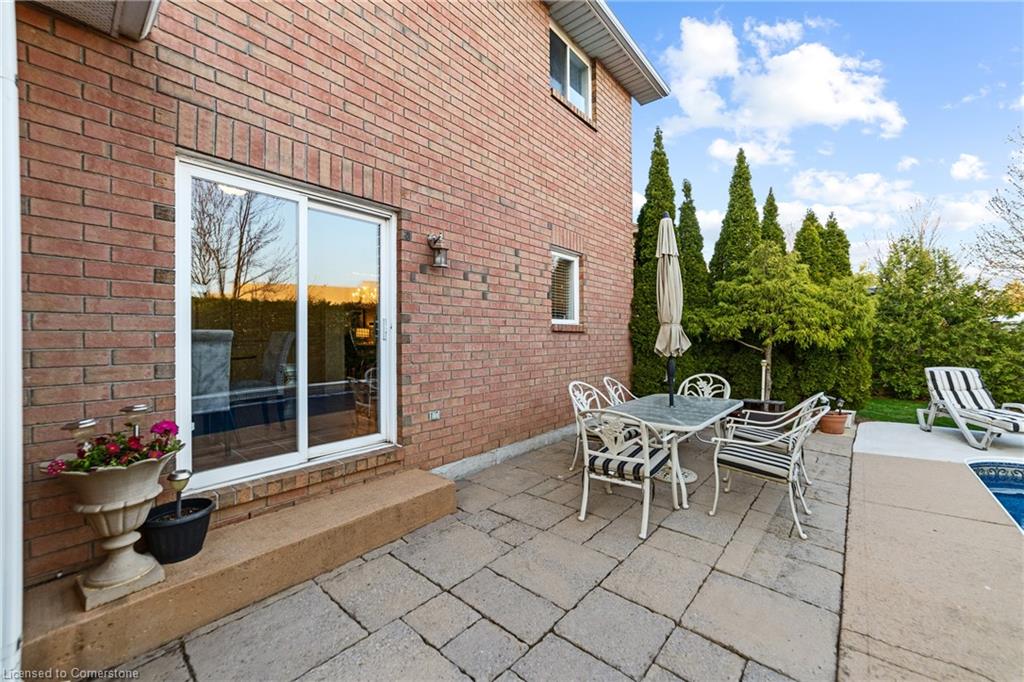 2108 Dalecroft Crescent Property Photo 39