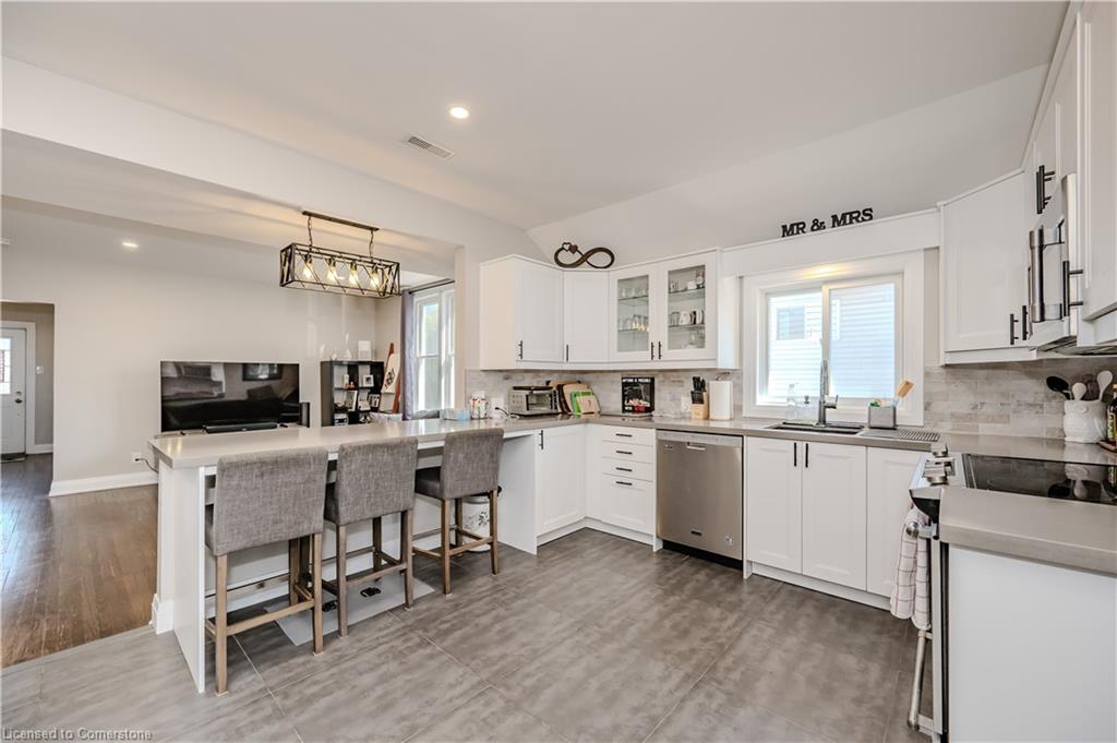 126 Poplar Avenue Property Photo 1