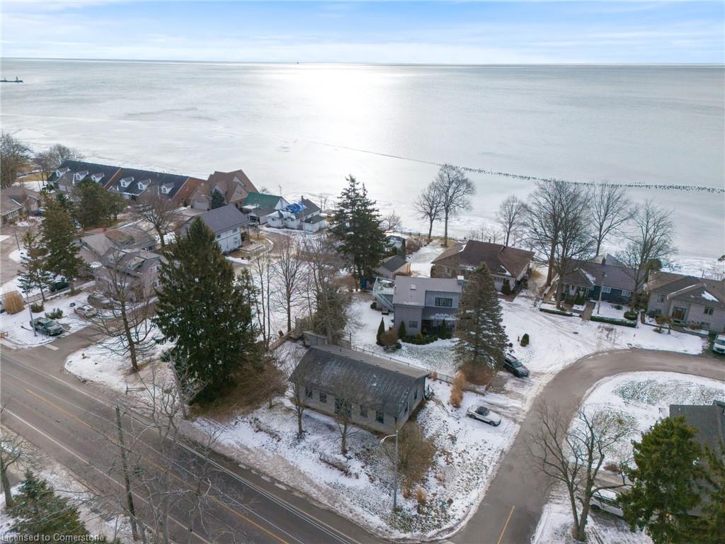 627 Nelson Street W Property Photo 3