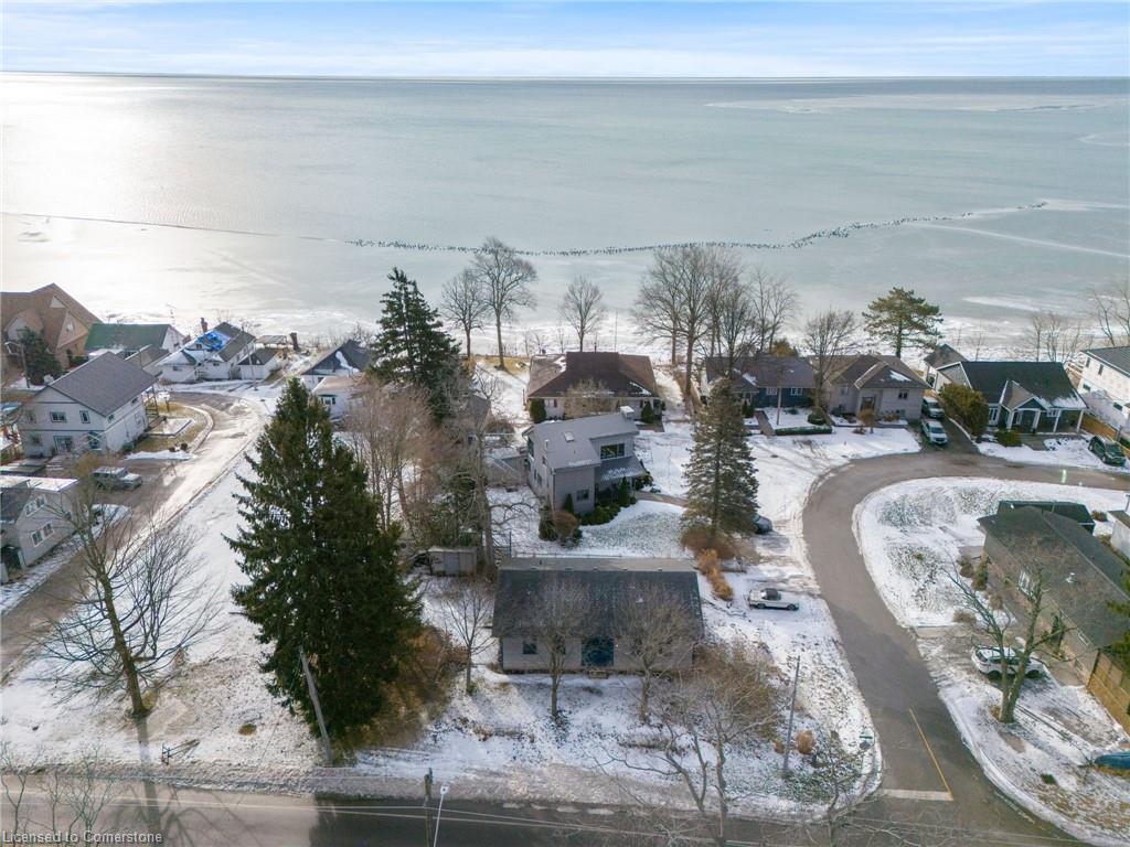 627 Nelson Street W Property Photo 4