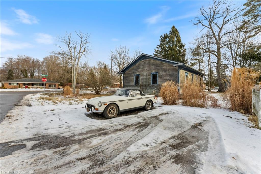 627 Nelson Street W Property Photo 20