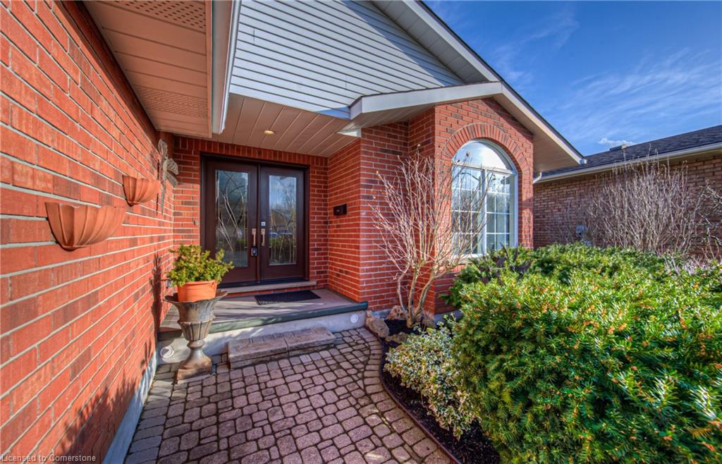 365 Twinflower Crescent Property Photo 3