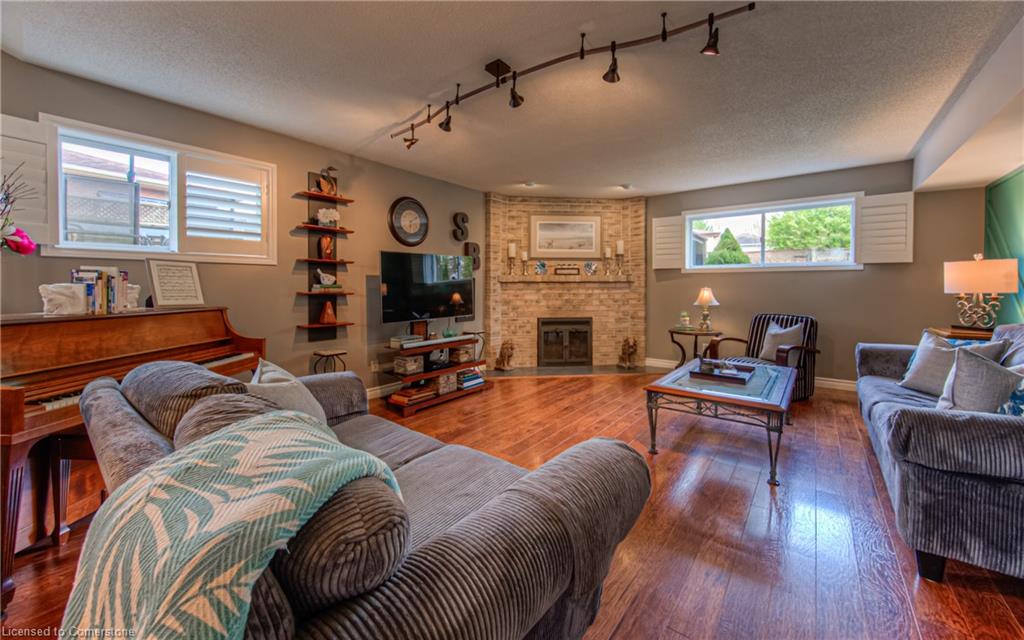 365 Twinflower Crescent Property Photo 19