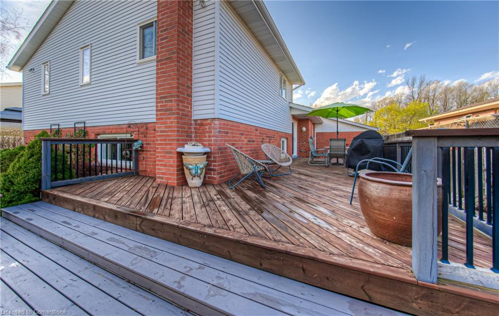 365 Twinflower Crescent Property Photo 38