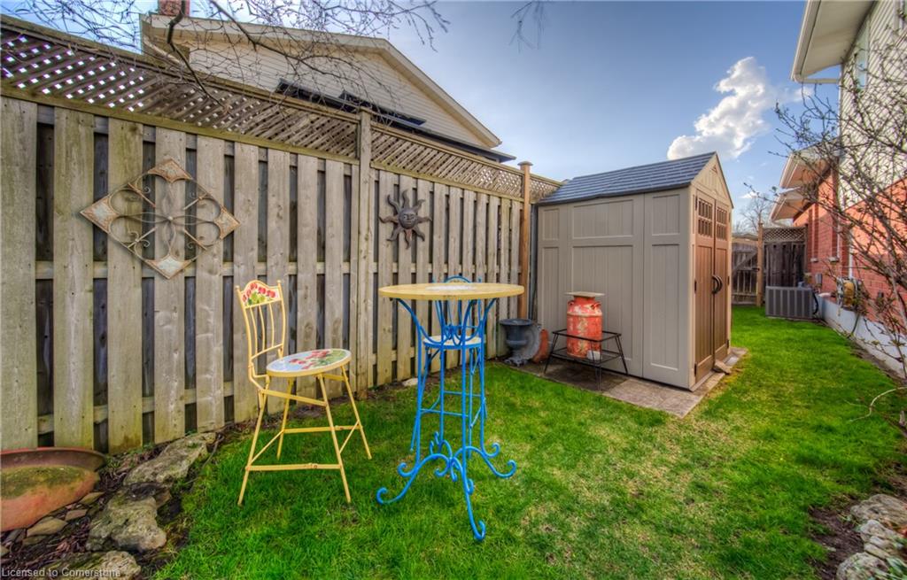 365 Twinflower Crescent Property Photo 44