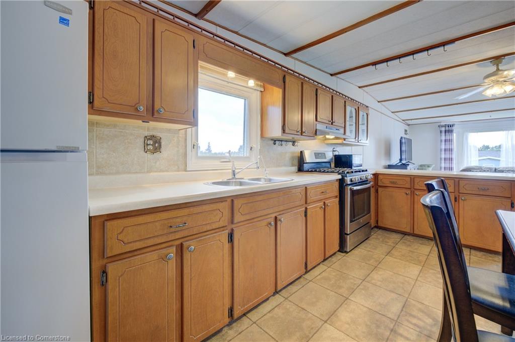 25 Grand Vista Crescent Property Photo 8