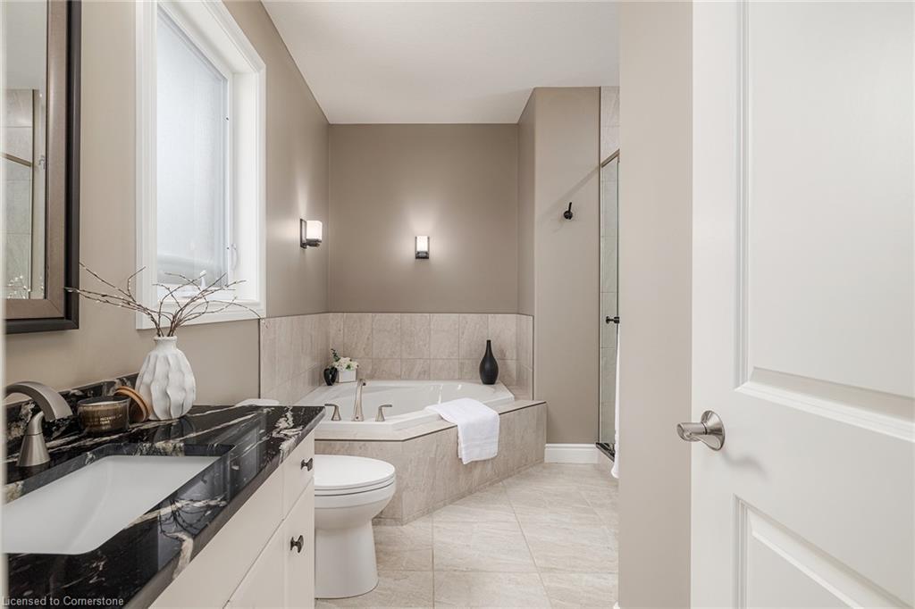 86 Forbes Crescent Property Photo 15