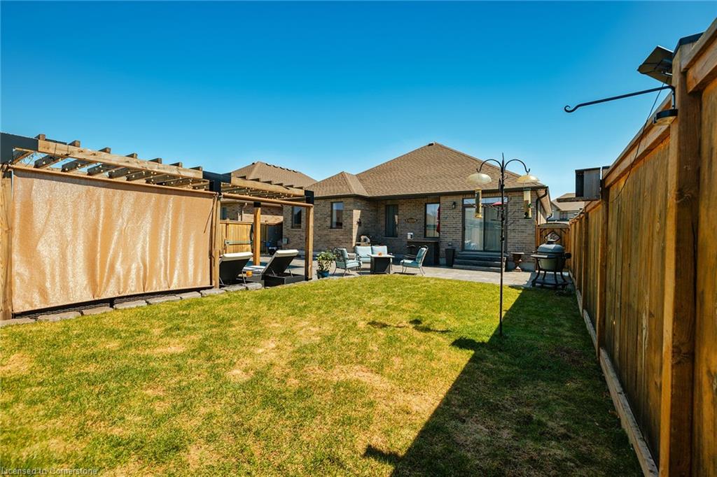 86 Forbes Crescent Property Photo 36