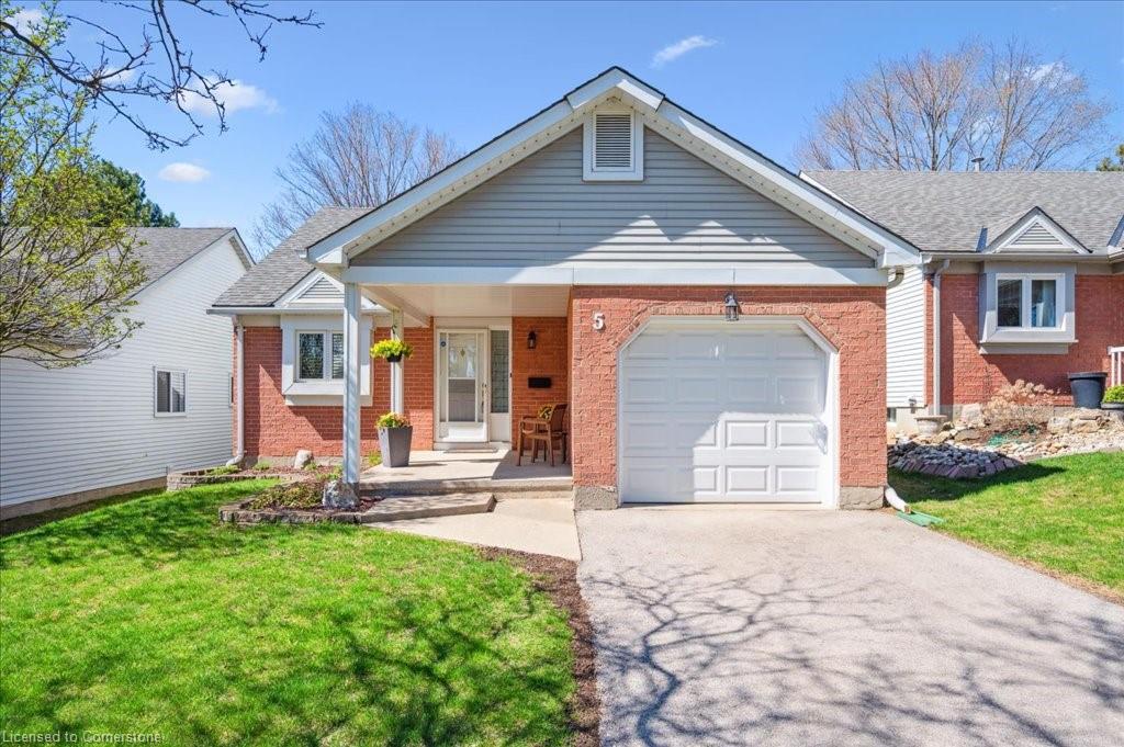 2-5 Quinte Crescent Property Photo
