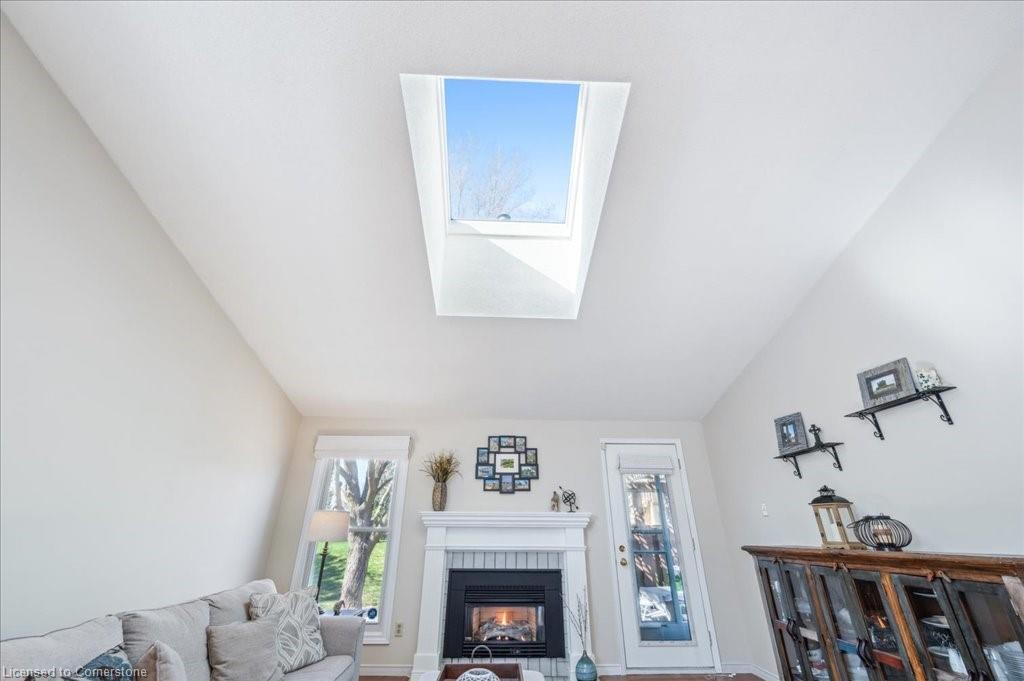 2-5 Quinte Crescent Property Photo 8