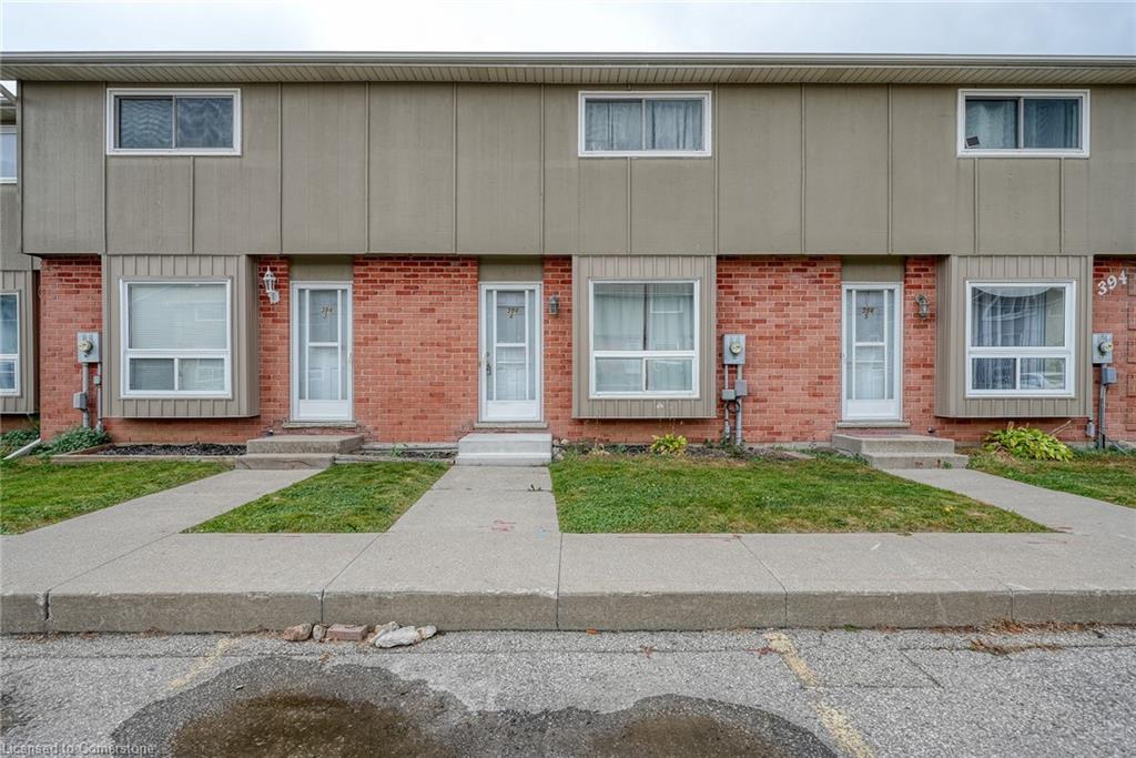 4-394 Springbank Avenue Property Photo 1