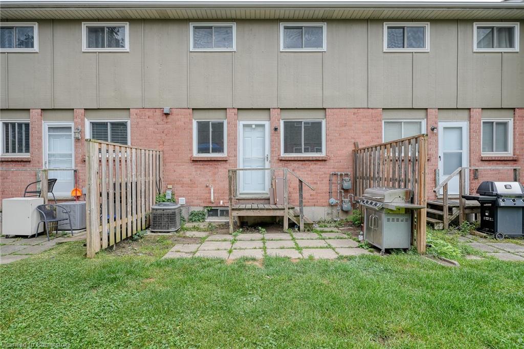 4-394 Springbank Avenue Property Photo 3