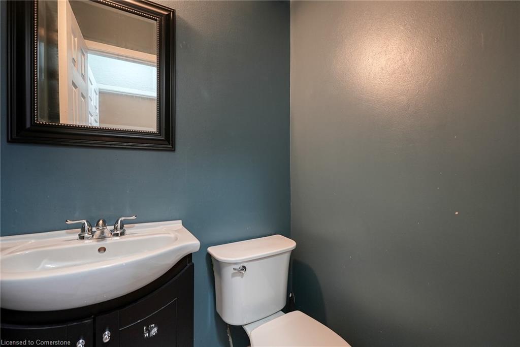4-394 Springbank Avenue Property Photo 8
