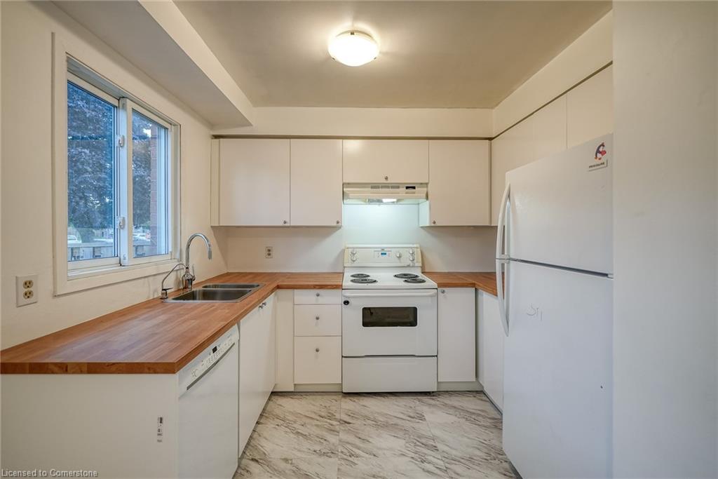 4-394 Springbank Avenue Property Photo 11