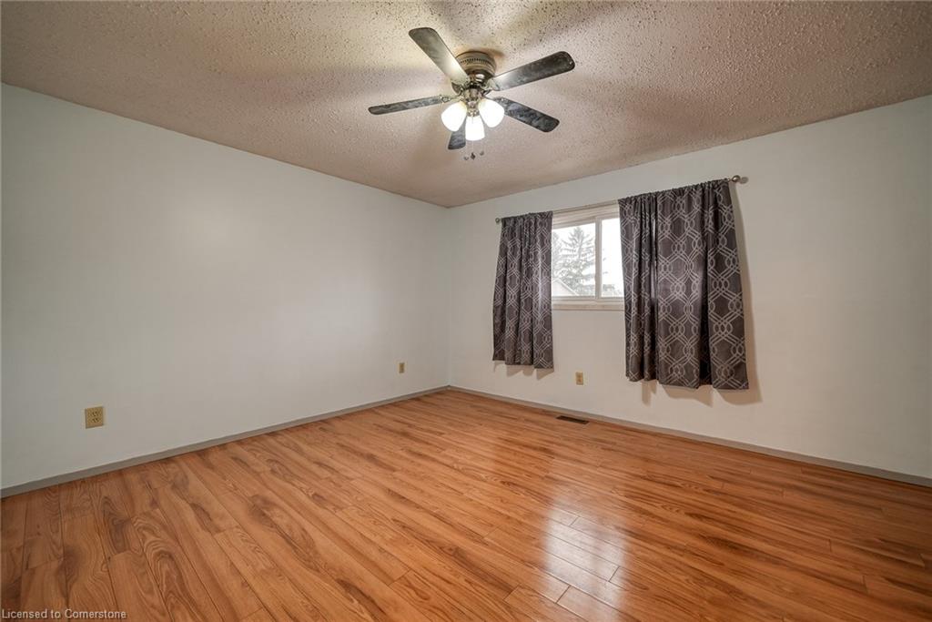 4-394 Springbank Avenue Property Photo 22