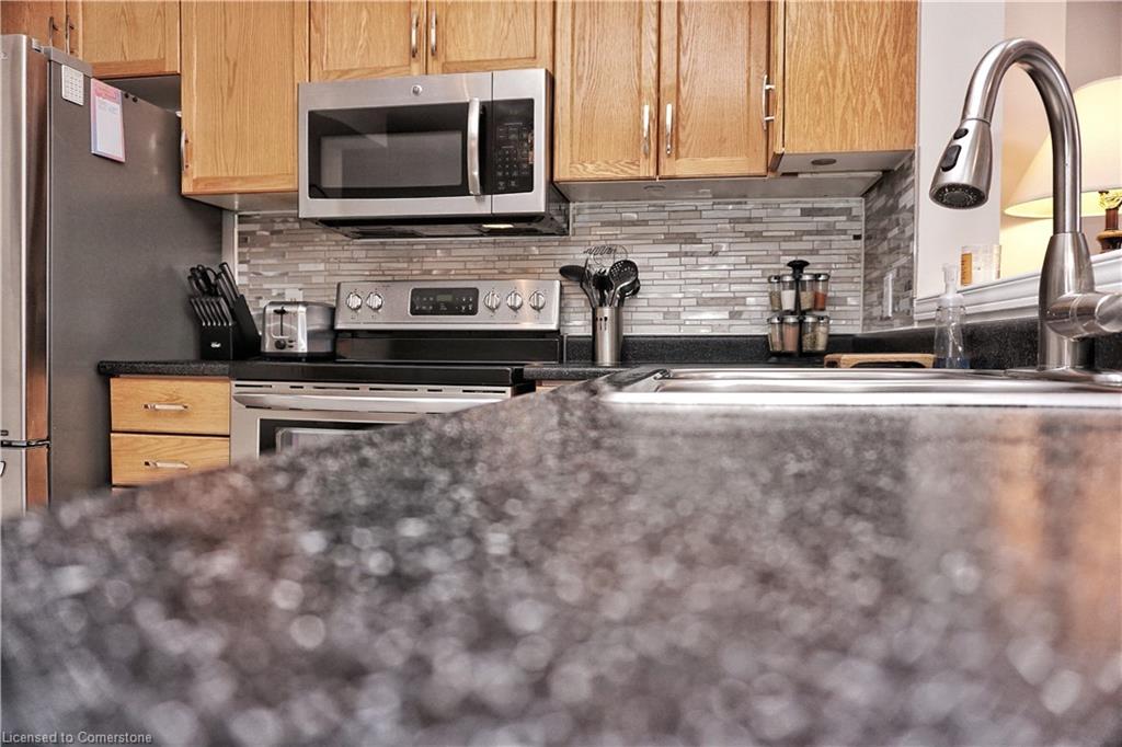 9-174 Highbury Drive Property Photo 10