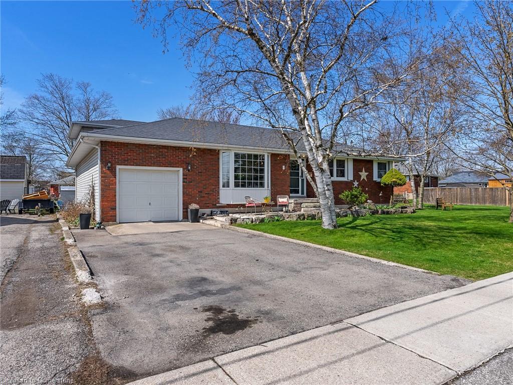 4 Laidlaw Street Property Photo 3