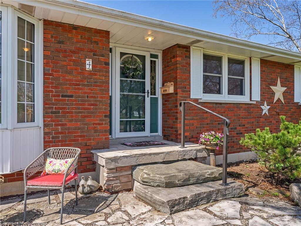 4 Laidlaw Street Property Photo 4