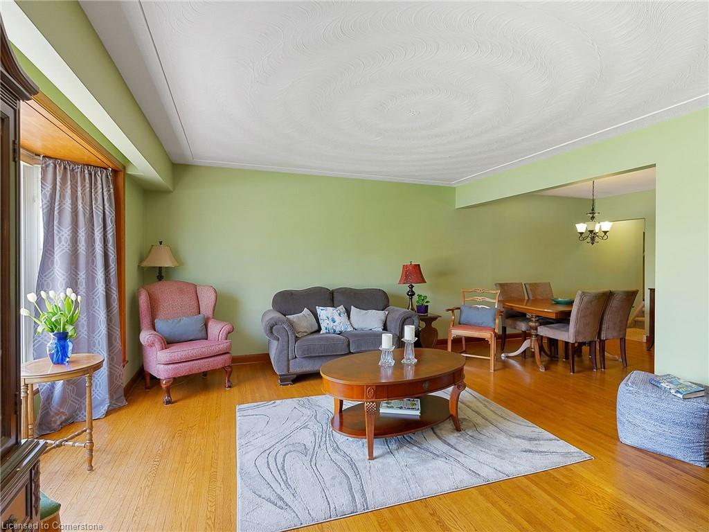 4 Laidlaw Street Property Photo 7