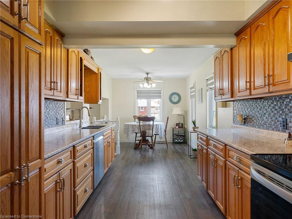4 Laidlaw Street Property Photo 17