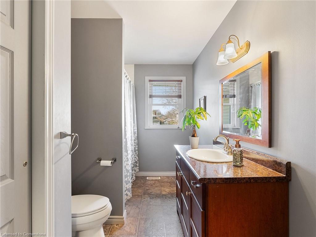4 Laidlaw Street Property Photo 27