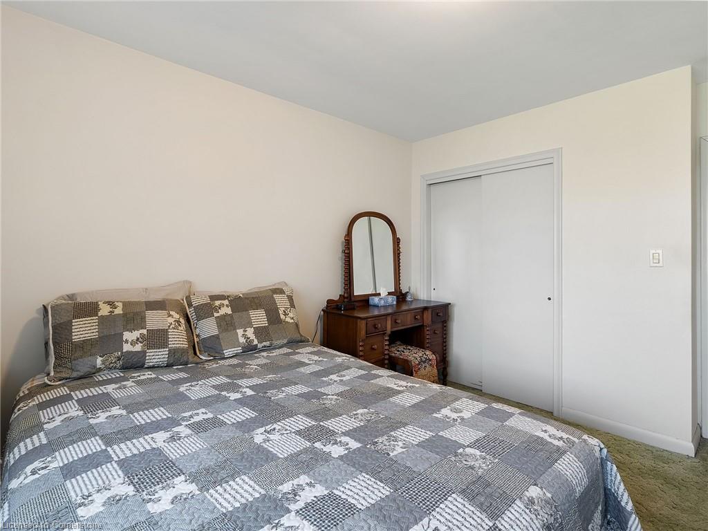 4 Laidlaw Street Property Photo 32