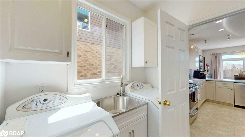 242 Hawkswood Drive Property Photo 6