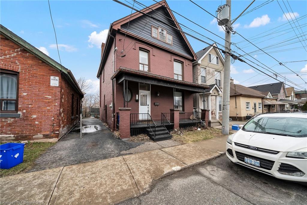 199 Bay Street N Property Photo