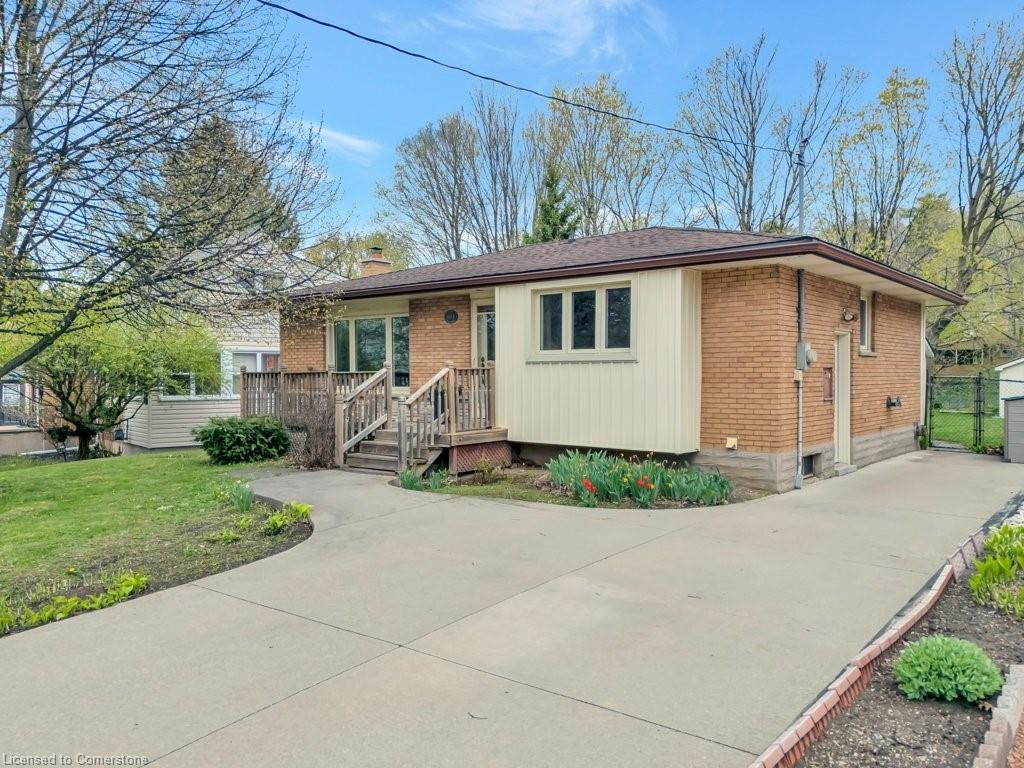 161 Winston Boulevard Property Photo 2