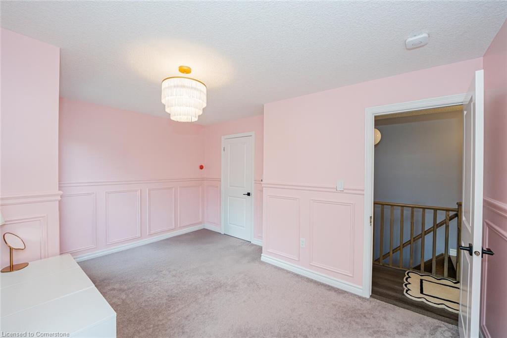 132-445 Ontario Street S Property Photo 23
