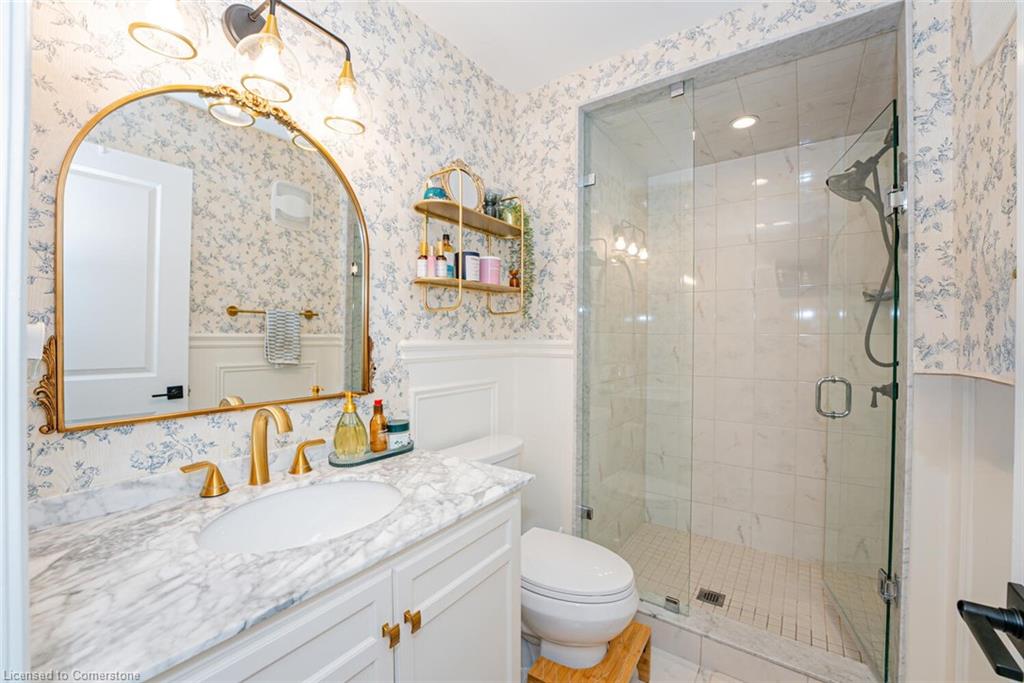 132-445 Ontario Street S Property Photo 25