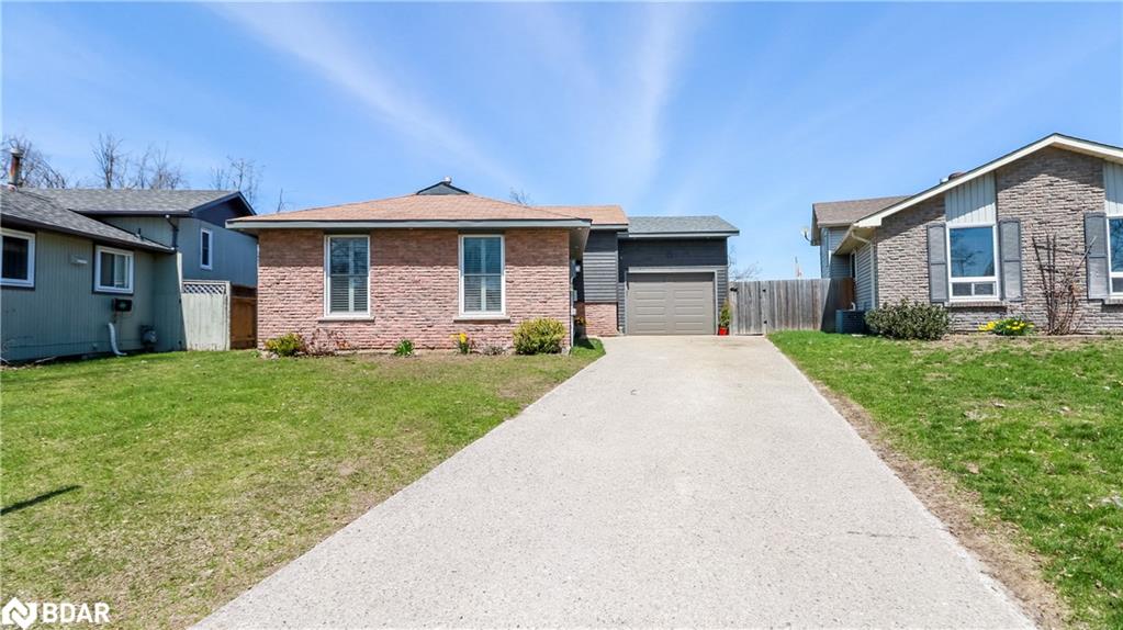 51 Christie Crescent Property Photo