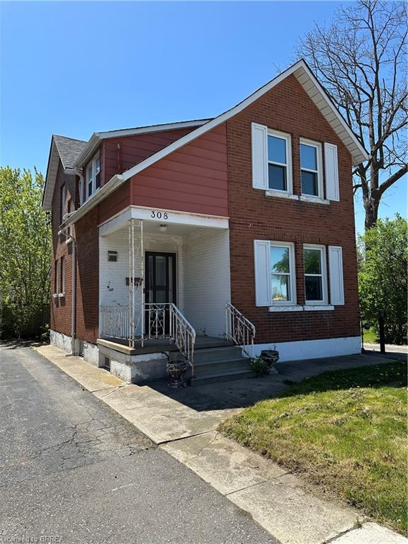 308 Dundas Street N Property Photo 34
