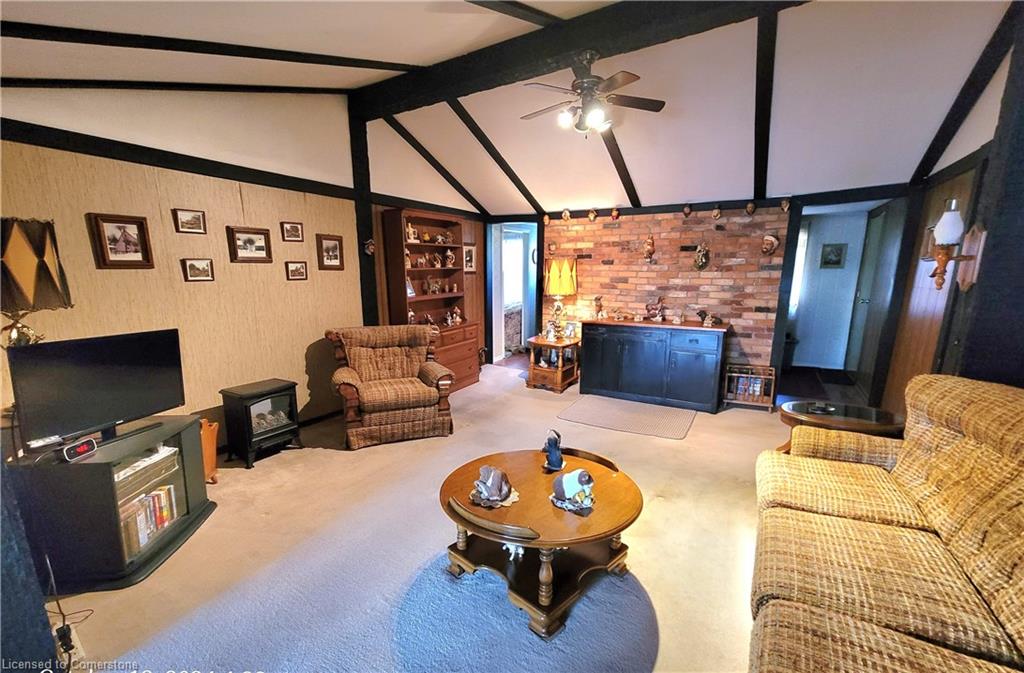 111 Riverbank Drive N Property Photo 24