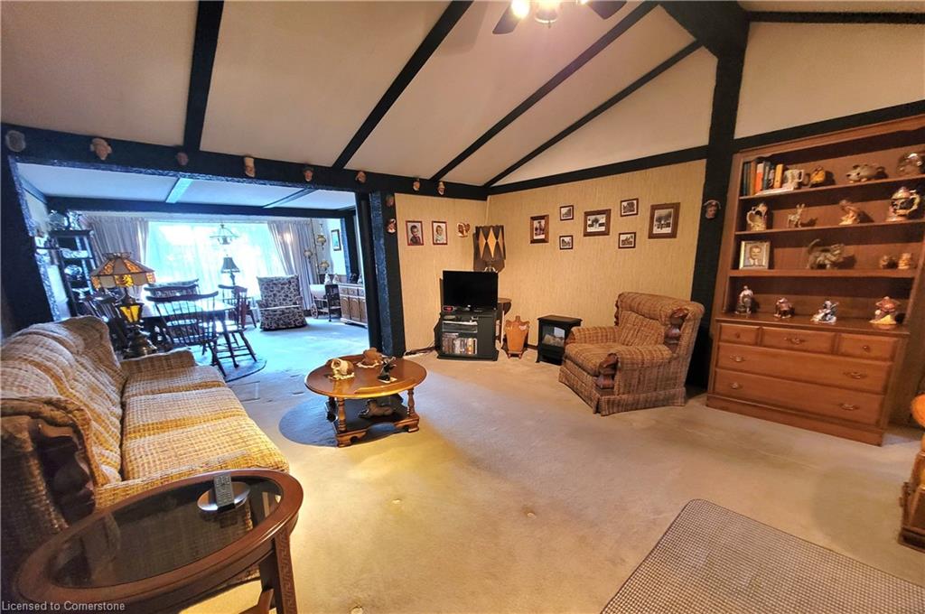 111 Riverbank Drive N Property Photo 28
