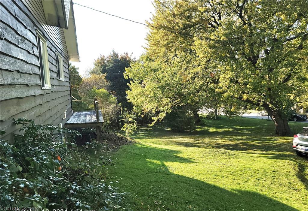 111 Riverbank Drive N Property Photo 37
