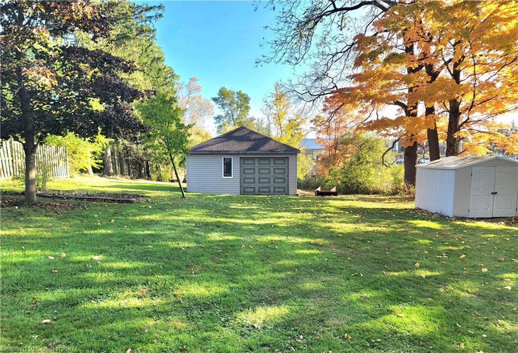 111 Riverbank Drive N Property Photo 42
