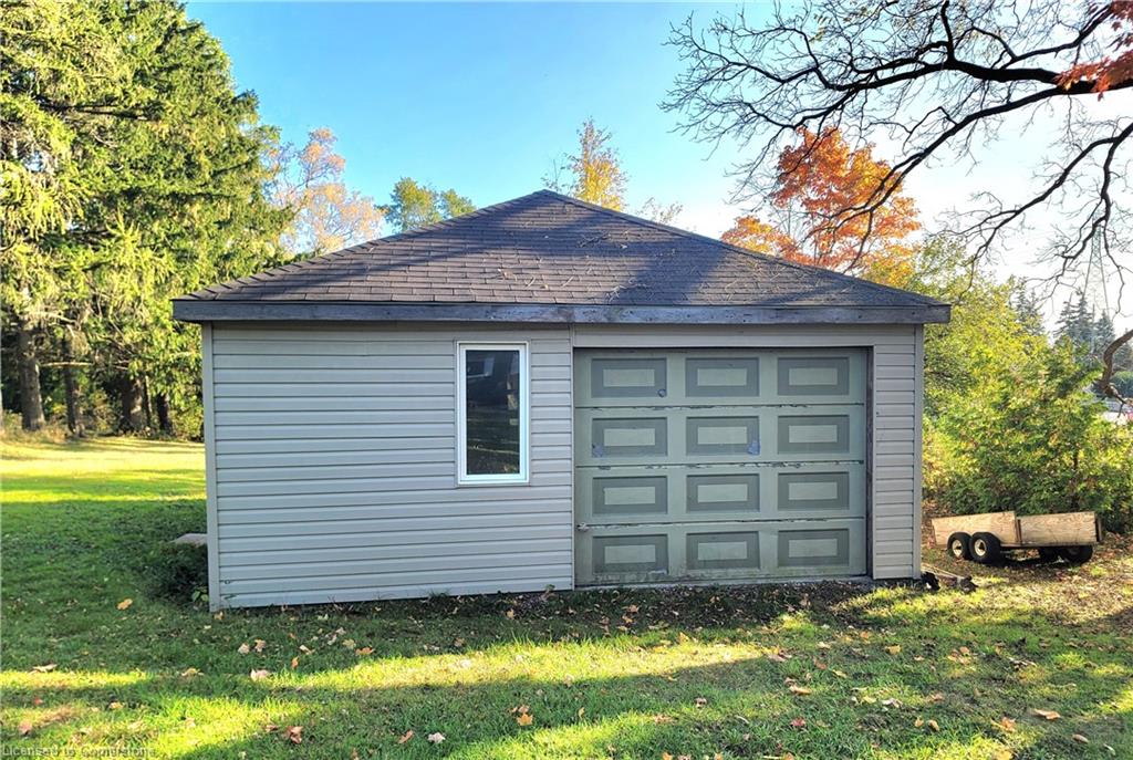 111 Riverbank Drive N Property Photo 43